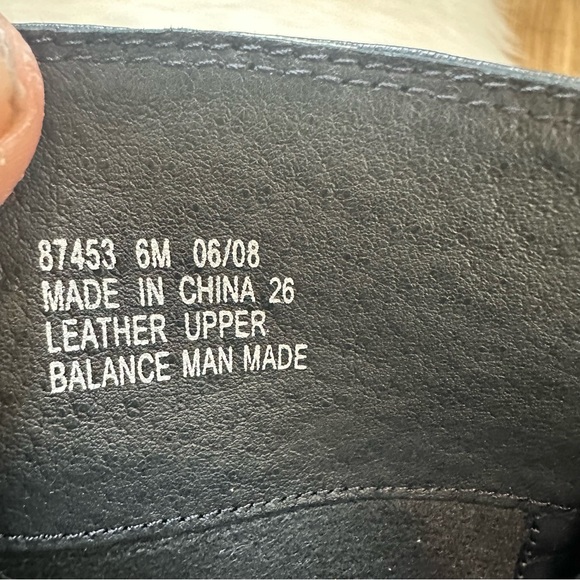 Clark’s Pebbled Black Leather Knee High Heeled Boots Size 6 - Picture 14 of 14